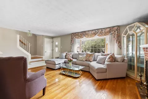 151 Estes St, Everett, MA 02149 photo 4
