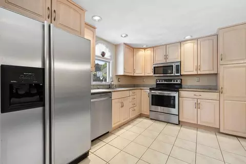 151 Estes St, Everett, MA 02149 photo 11