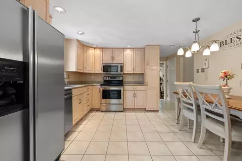 151 Estes St, Everett, MA 02149 photo 10