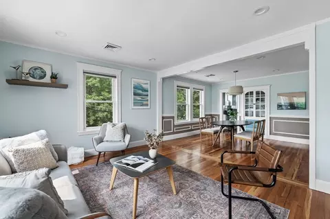 58 Davis Rd #58, Belmont, MA 02478