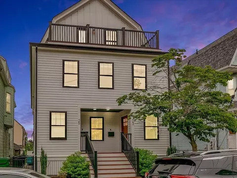 23-25 Princeton St #23, Medford, MA 02155