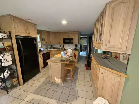 270 Pine St, Marshfield, MA 02050 photo 2