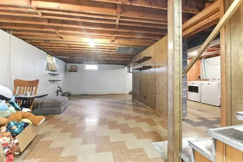 42 Jacob St, Chicopee, MA 01020 photo 17