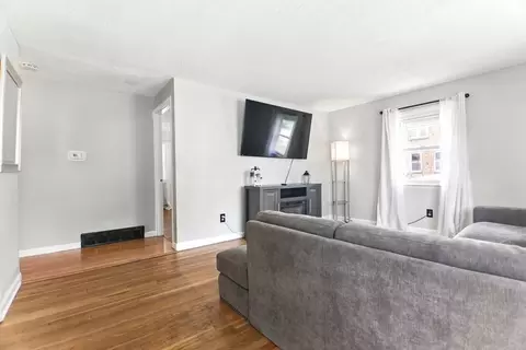 42 Jacob St, Chicopee, MA 01020 photo 8