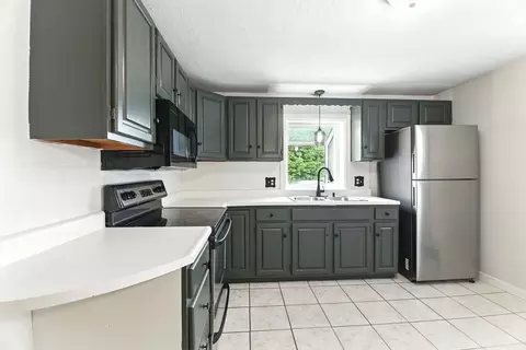 42 Jacob St, Chicopee, MA 01020 photo 6