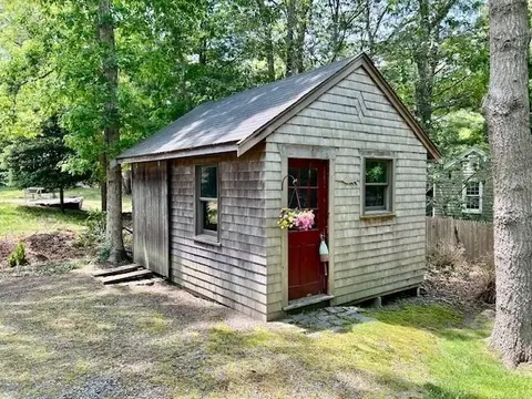Exterior - 111 Richardson Rd, Centerville, MA 02632 photo 5 of 16