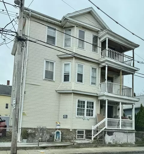 89 Mcdonald St, Fall River, MA 02720