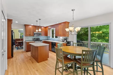 2 Hickory Ln, Georgetown, MA 01833 photo 7