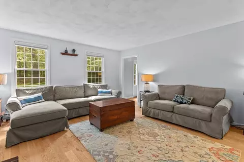 2 Hickory Ln, Georgetown, MA 01833 photo 12