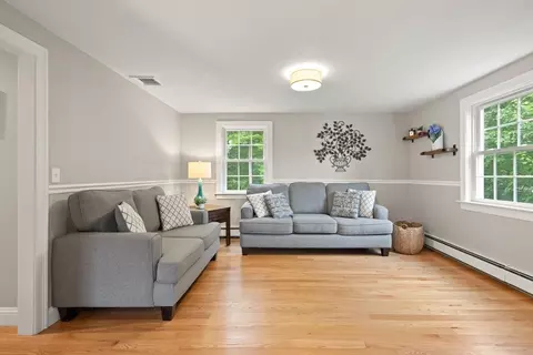 169 Dailey Dr, Franklin, MA 02038 photo 8