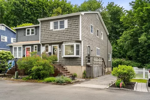 18 Lincoln Park, Marblehead, MA 01945