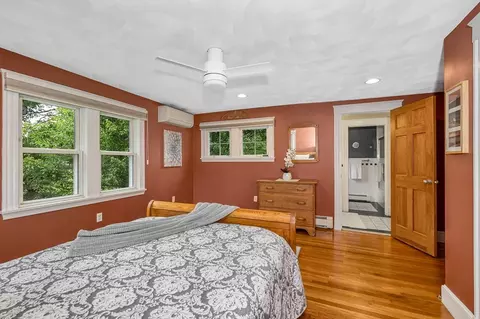 35 Warren Ave, Reading, MA 01867 photo 28