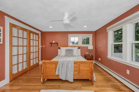 35 Warren Ave, Reading, MA 01867 photo 26