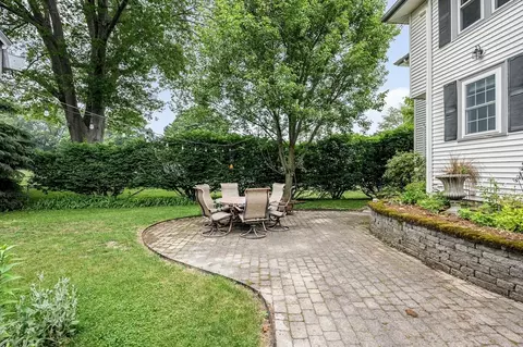 35 Warren Ave, Reading, MA 01867 photo 36