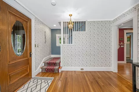 35 Warren Ave, Reading, MA 01867 photo 5
