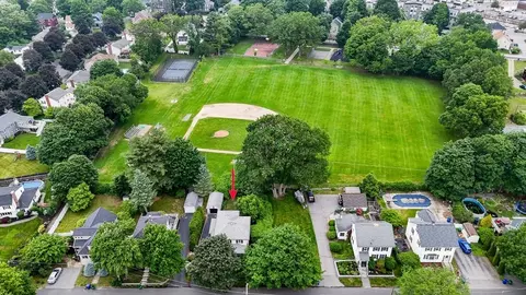 35 Warren Ave, Reading, MA 01867 photo 39