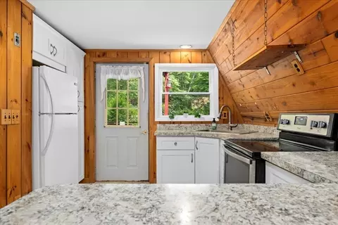 245 Sutton Rd, Webster, MA 01570 photo 10