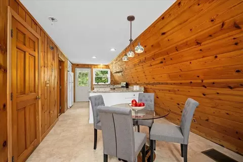 245 Sutton Rd, Webster, MA 01570 photo 8