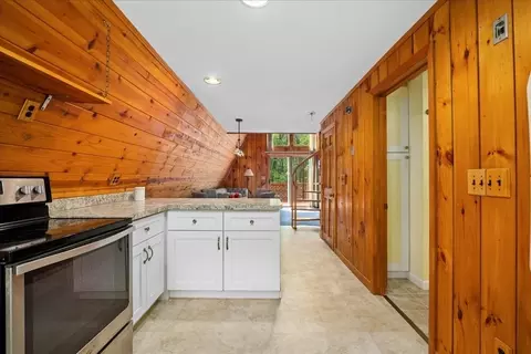 245 Sutton Rd, Webster, MA 01570 photo 12