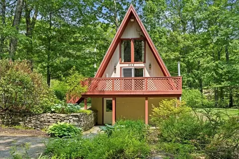 245 Sutton Rd, Webster, MA 01570