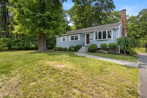 20 Stratford Ave, Avon, MA 02322