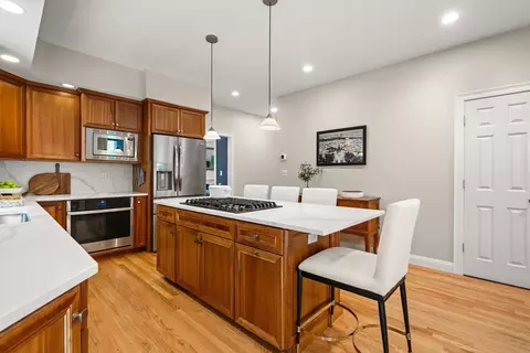 Kitchen - 285 Summer St, North Andover, MA 01845 photo 2 of 4