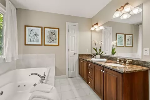 Bath - 285 Summer St, North Andover, MA 01845 photo 4 of 6