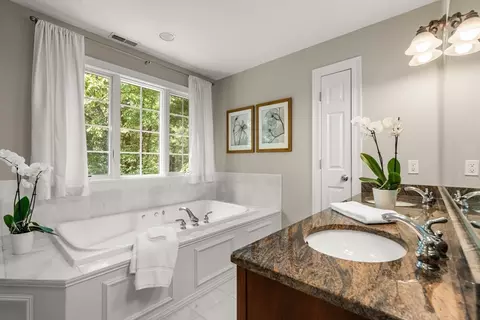 Bath - 285 Summer St, North Andover, MA 01845 photo 5 of 6