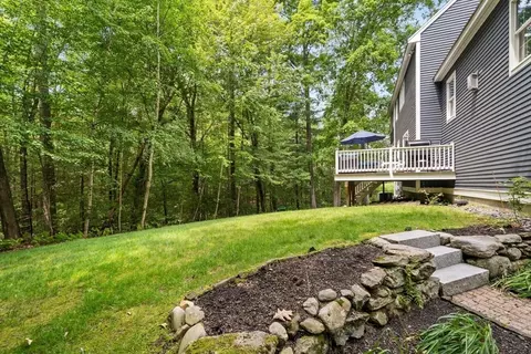 Exterior - 285 Summer St, North Andover, MA 01845 photo 2 of 7
