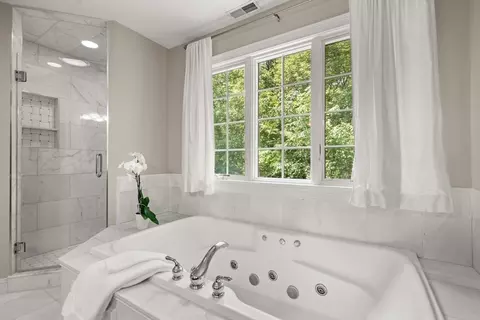 Bath - 285 Summer St, North Andover, MA 01845 photo 3 of 6