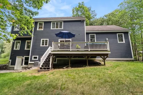 Exterior - 285 Summer St, North Andover, MA 01845 photo 3 of 7