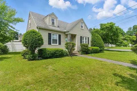 80 Frontenac St, Chicopee, MA 01020 photo 28