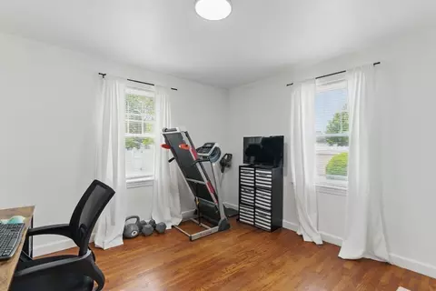 80 Frontenac St, Chicopee, MA 01020 photo 15