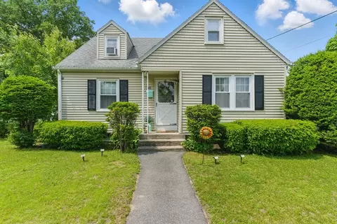 80 Frontenac St, Chicopee, MA 01020 photo 32