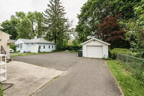 71 Daviston St, Springfield, MA 01108 photo 8