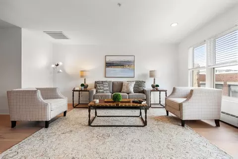 1 Davenport St #11, Cambridge, MA 02140