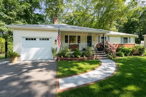 51 Claudette Cir, Framingham, MA 01701