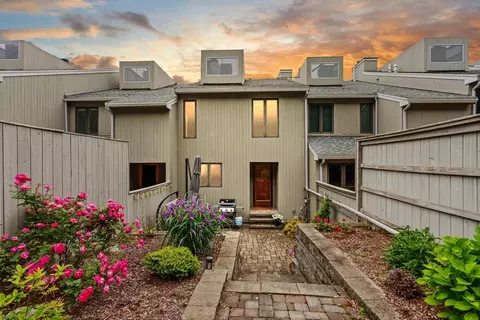 116 Mill Pond #116, North Andover, MA 01845