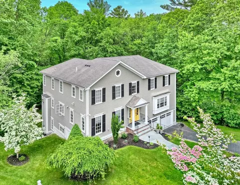 24 Cory Ln, Reading, MA 01867 photo 2