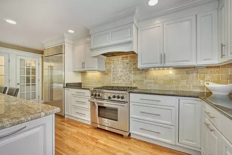 24 Cory Ln, Reading, MA 01867 photo 8