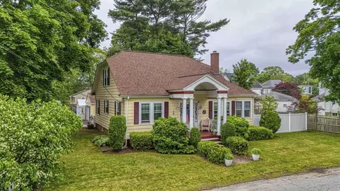 210 Robert St, Attleboro, MA 02703