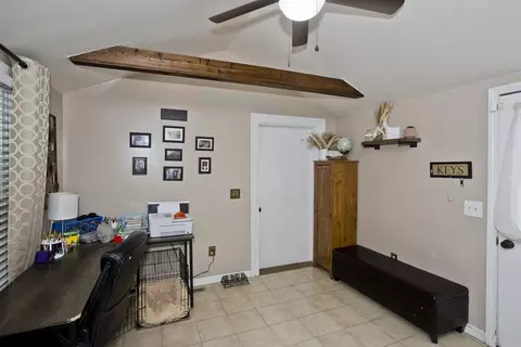 391 Plumtree Rd, Springfield, MA 01118 photo 14