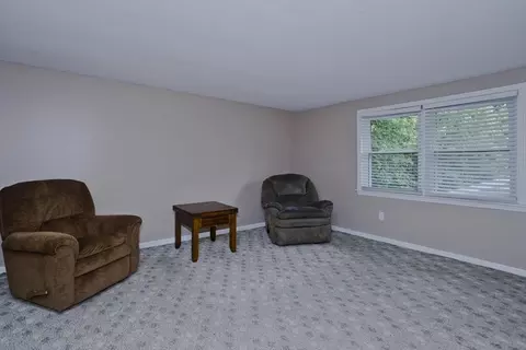 391 Plumtree Rd, Springfield, MA 01118 photo 30