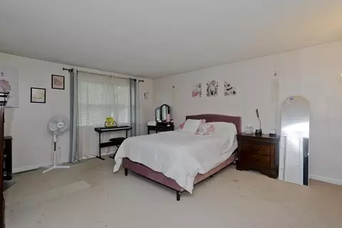 391 Plumtree Rd, Springfield, MA 01118 photo 24