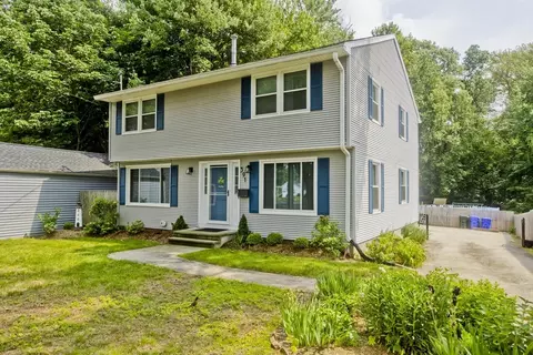 391 Plumtree Rd, Springfield, MA 01118 photo 2