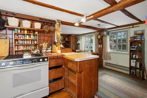 16 Pine St, Gloucester, MA 01930 photo 11