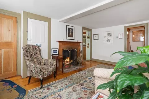 16 Pine St, Gloucester, MA 01930 photo 5