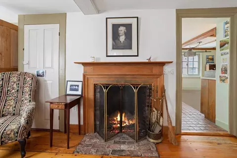 16 Pine St, Gloucester, MA 01930 photo 7