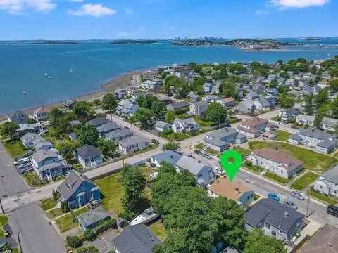 26 C St, Hull, MA 02045