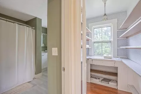 Entry Way - 38 Nye St, Chicopee, MA 01020 photo 4 of 5